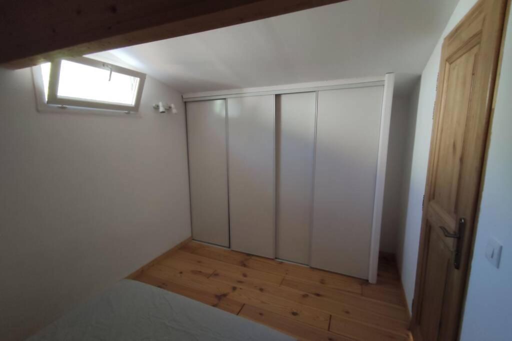 Logement Tout Confort Au Calme Entre Saint Tropez Et Les Gorges Du Verdon Le Thoronet Exterior photo